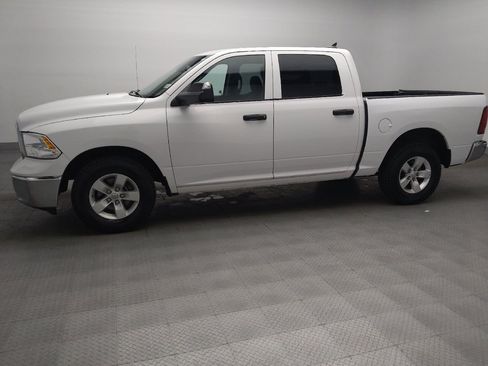 Used 2022 RAM 1500 Classic SLT w/ Trailer & Traction Group RWD image 2