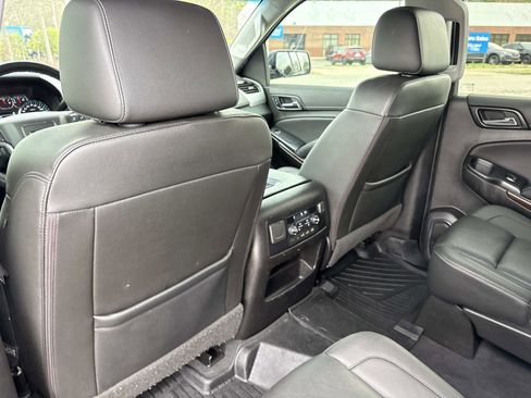 Used 2019 GMC Yukon XL SLT w/ Premium Edition image 31