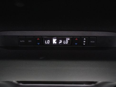 Certified 2025 Toyota Sienna XLE Woodland Edition AWD/4WD image 30