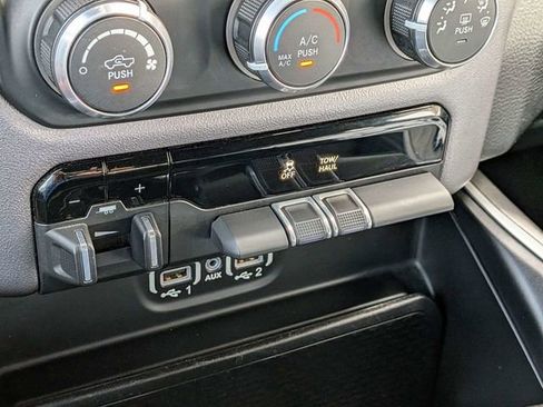 Used 2022 RAM 1500 Big Horn RWD image 21