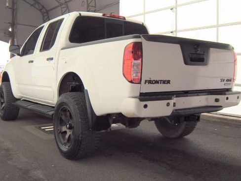 Used 2018 Nissan Frontier SV w/ Value Truck Package image 4