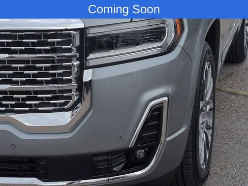 Used 2023 GMC Acadia Denali w/ Denali Ultimate Package AWD/4WD image 10