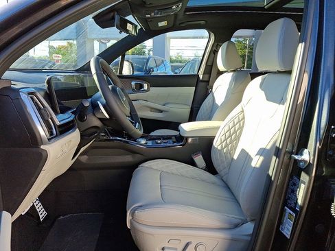 New 2025 Kia Sorento SX Prestige AWD/4WD image 10