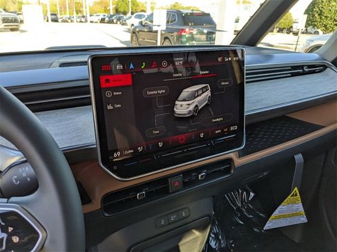 New 2025 Volkswagen ID. Buzz Pro S Plus image 19