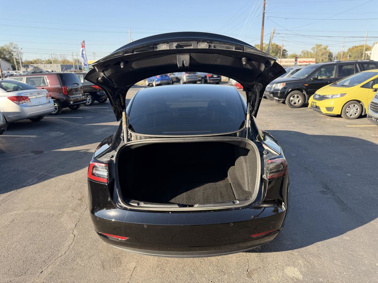 Used 2022 Tesla Model 3 Long Range AWD/4WD image 31