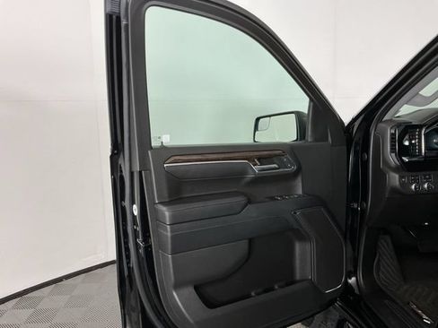 Used 2023 GMC Sierra 1500 Elevation w/ X31 Off-Road Package AWD/4WD image 12