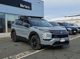 New 2026 Mitsubishi Outlander Trail Edition video 1