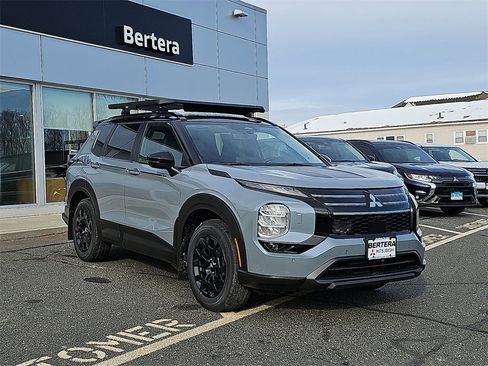 New 2026 Mitsubishi Outlander Trail Edition image 1