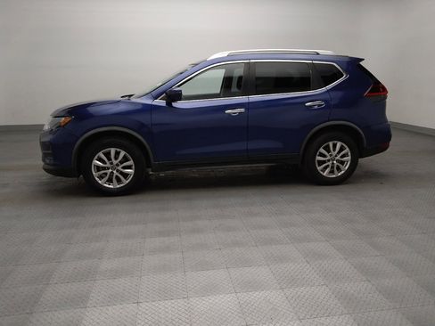 Used 2020 Nissan Rogue SV FWD image 2
