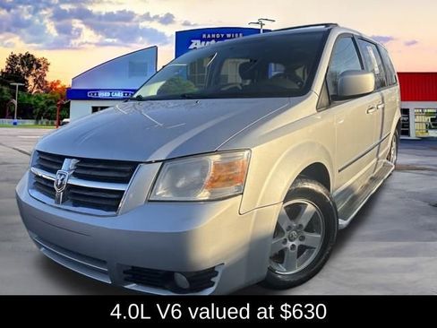 Used 2010 Dodge Grand Caravan SXT image 2