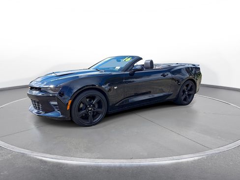 Used 2016 Chevrolet Camaro SS RWD image 4