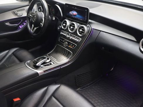 Used 2020 Mercedes-Benz C 300 4MATIC Sedan w/ Driver Assistance Package image 10