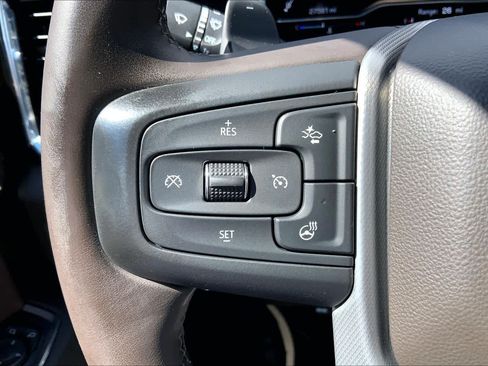 Used 2023 GMC Sierra 1500 Denali w/ Technology Package AWD/4WD image 24