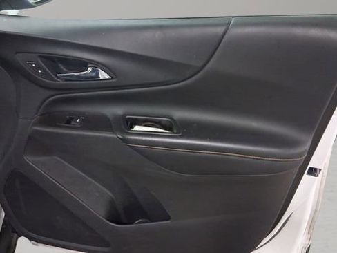 Used 2021 Chevrolet Equinox Premier w/ Redline Edition image 18