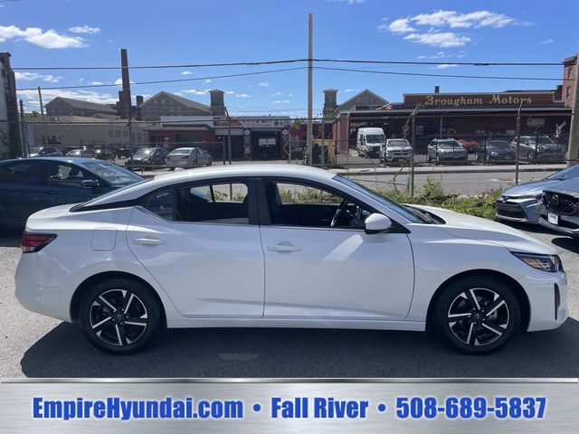 Used 2024 Nissan Sentra SV FWD image 3