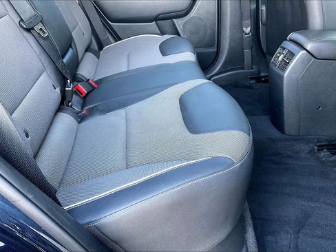 Used 2020 Kia Niro EX image 18