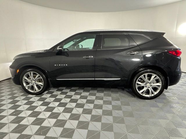 Used 2019 Chevrolet Blazer Premier w/ Sun and Wheels Package AWD/4WD image 9