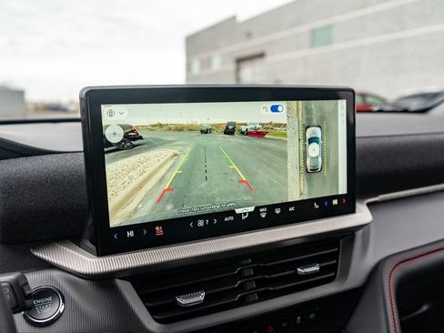 Used 2025 Ford Explorer ST-Line w/ ST-Line Street Pack image 31