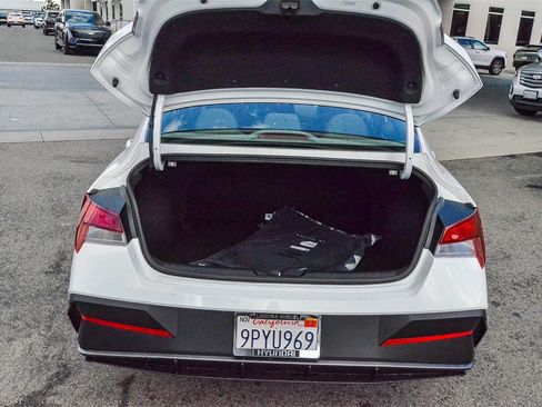 Certified 2024 Hyundai Elantra SEL image 27