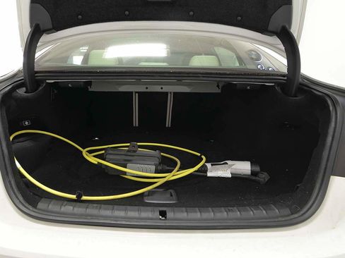 Certified 2023 BMW 530e w/ Premium Package image 11