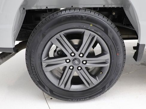 Used 2023 Ford F150 Lariat w/ Equipment Group 502A High image 9