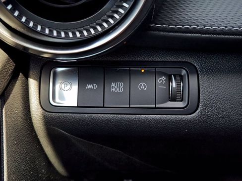 Used 2025 Chevrolet Equinox LT w/ Convenience Package II AWD/4WD image 25
