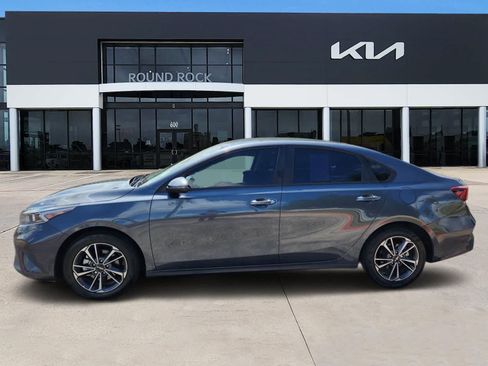 Used 2023 Kia Forte LXS w/ LXS Technology Package FWD image 4
