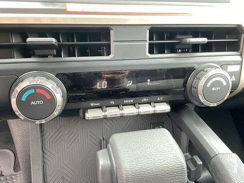 New 2026 Toyota Tacoma TRD Off-Road AWD/4WD image 19