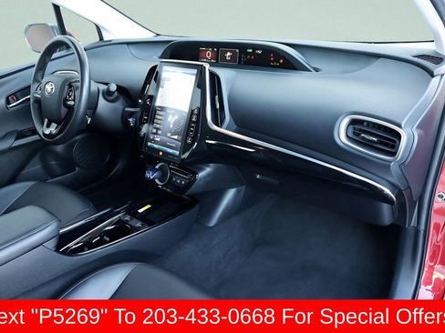 Certified 2022 Toyota Prius Prime Limited FWD image 18