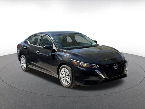 Used 2025 Nissan Sentra S image 3