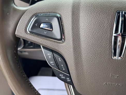 Used 2017 Lincoln MKC Reserve image 20