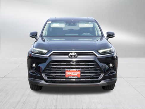 Used 2024 Toyota Grand Highlander Limited AWD/4WD image 2