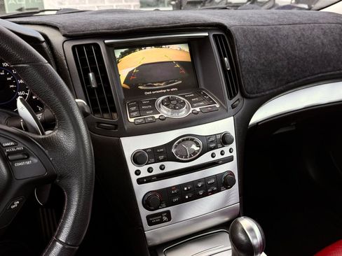 Used 2011 INFINITI G37 IPL RWD image 32
