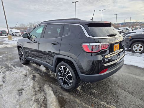 Used 2022 Jeep Compass Limited image 6
