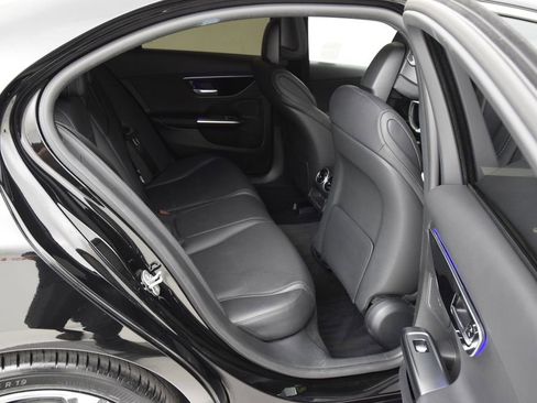 Used 2024 Mercedes-Benz C 300 Sedan w/ Advanced USB Package image 19