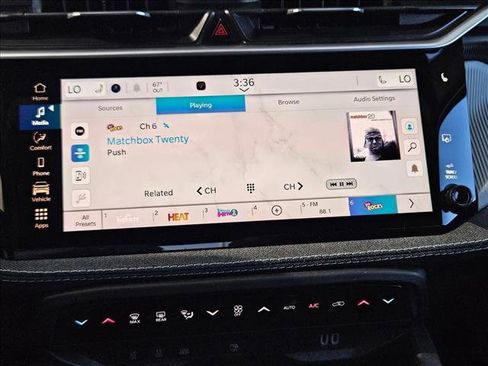 New 2026 Jeep Cherokee Laredo image 12