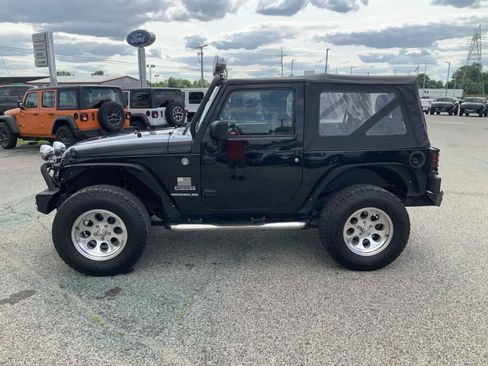 Used 2015 Jeep Wrangler Sport w/ Quick Order Package 24S AWD/4WD image 5