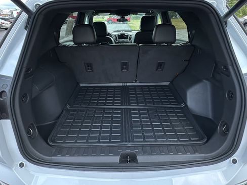 Certified 2023 Chevrolet Equinox RS AWD/4WD image 28