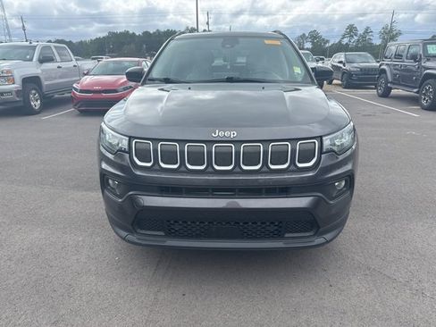 Used 2022 Jeep Compass Latitude w/ Sun and Sound Group image 2