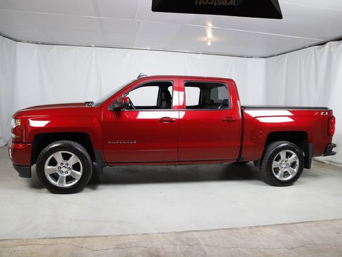 Used 2018 Chevrolet Silverado 1500 LT w/ All Star Edition AWD/4WD image 19