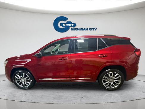 Used 2023 GMC Terrain Denali AWD/4WD image 3