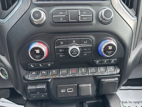 Used 2019 GMC Sierra 1500 Denali w/ Denali Ultimate Package image 28