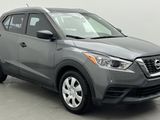 Used 2019 Nissan Kicks S image 3
