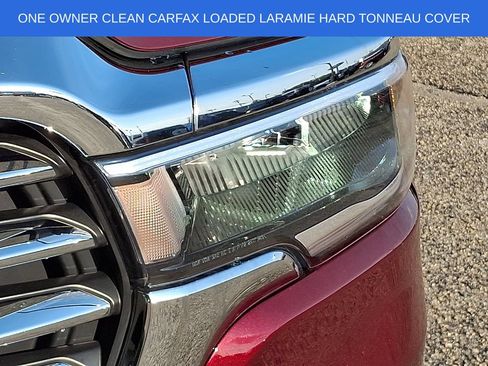 Used 2025 RAM 1500 Laramie AWD/4WD image 9
