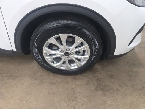 Used 2023 Ford Escape Active w/ Tech Pack #1 image 2