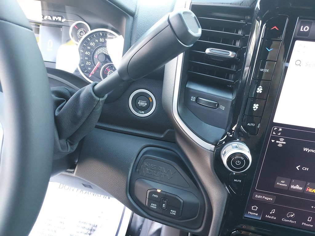 New 2027 RAM 3500 Big Horn AWD/4WD image 25