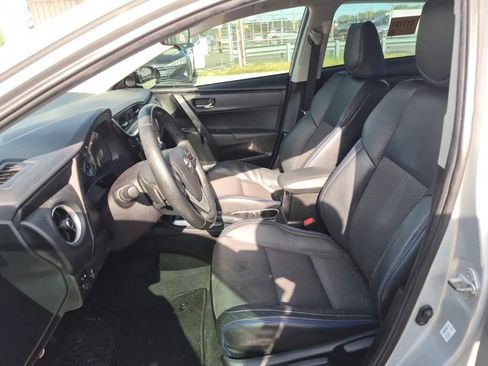 Used 2019 Toyota Corolla SE FWD image 10
