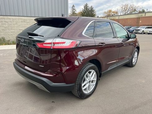Certified 2024 Ford Edge SEL w/ Convenience Package image 5