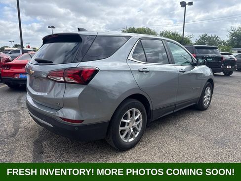 Used 2024 Chevrolet Equinox LT FWD image 2