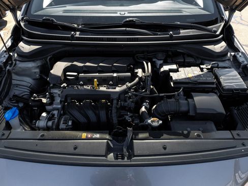 Used 2022 Hyundai Accent SE image 50